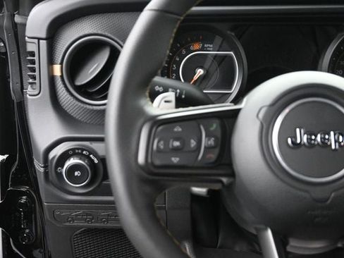 New 2025 Jeep Wrangler Unlimited Rubicon 392 AWD/4WD image 27