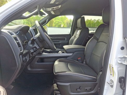 New 2025 RAM 2500 Laramie image 9