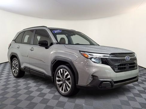 Used 2025 Subaru Forester Touring AWD/4WD image 1
