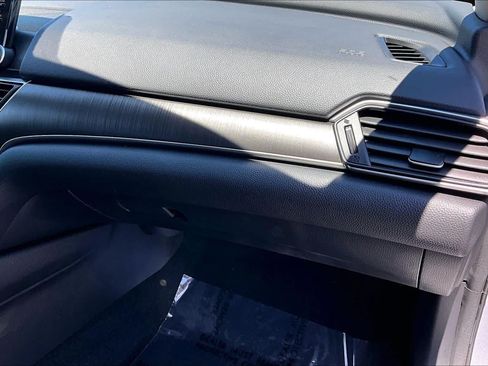 Used 2021 Honda Accord LX image 18