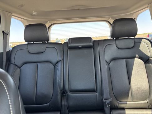 Used 2023 Jeep Grand Cherokee Limited AWD/4WD image 42