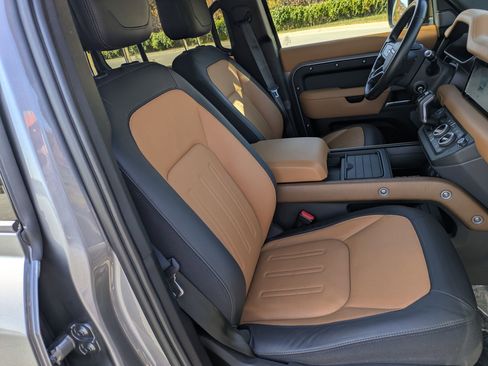 Used 2020 Land Rover Defender 110 X image 29