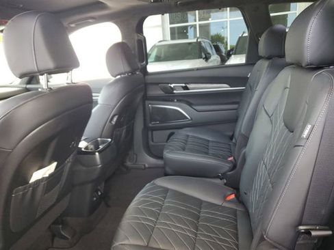 Certified 2025 Kia Telluride SX Prestige X-Line AWD/4WD image 8