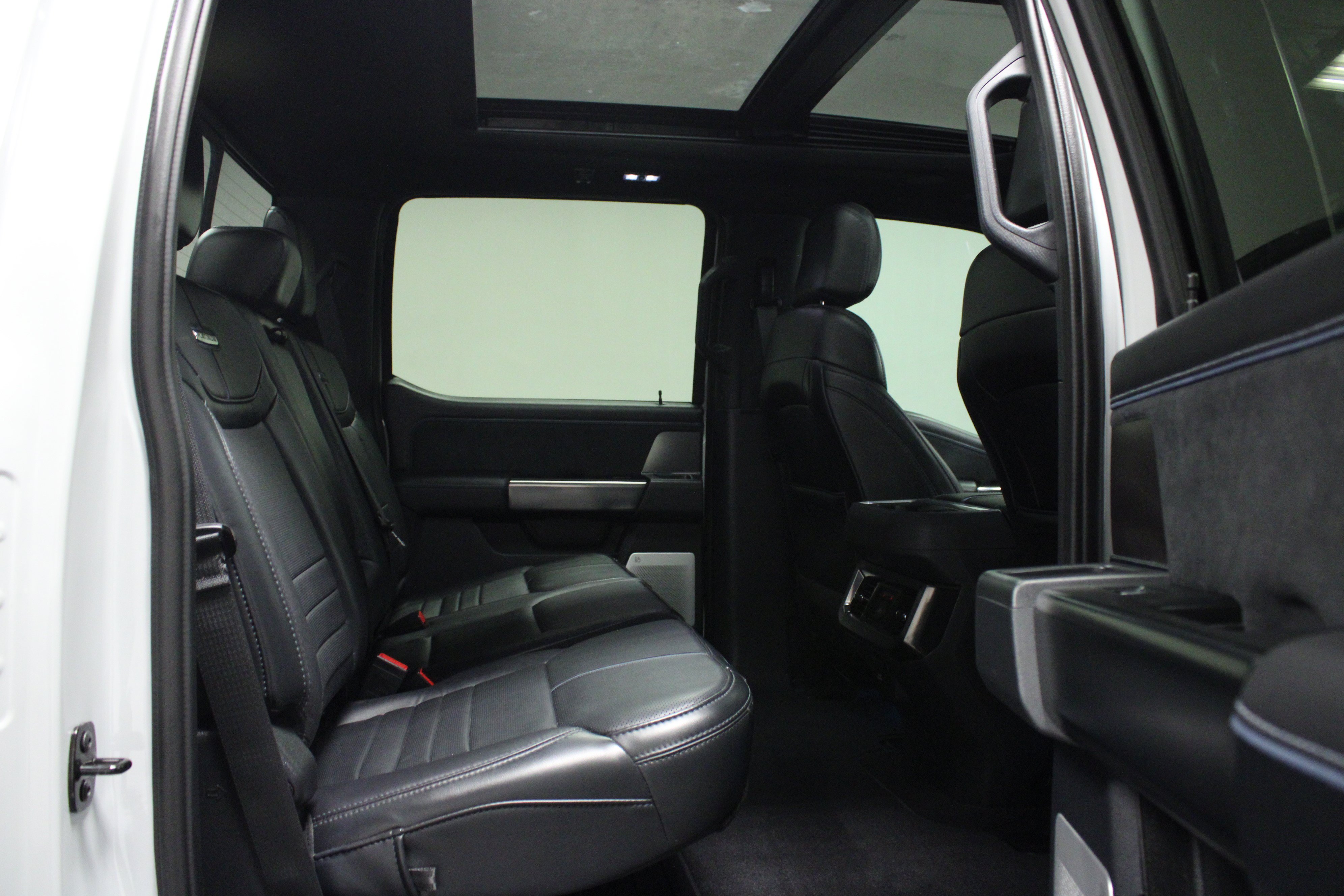 Used 2026 Ford F250 Platinum AWD/4WD image 15