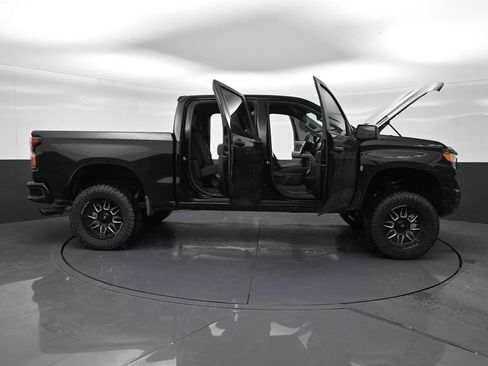 Used 2025 Chevrolet Silverado 1500 Custom w/ Turbomax Blackout Package RWD image 28