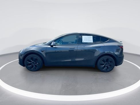Used 2025 Tesla Model Y Long Range RWD image 6