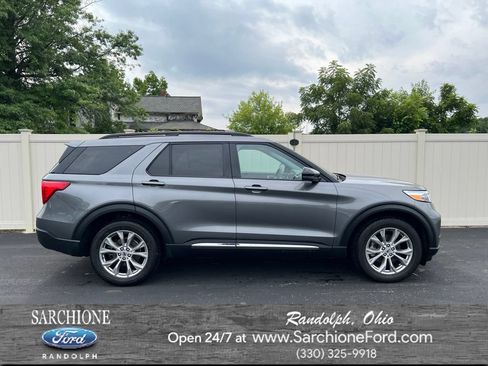 Used 2024 Ford Explorer XLT w/ Equipment Group 202A AWD/4WD image 1