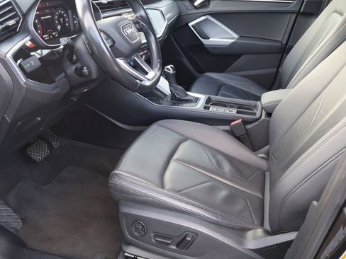 Used 2024 Audi Q3 2.0T Premium image 22