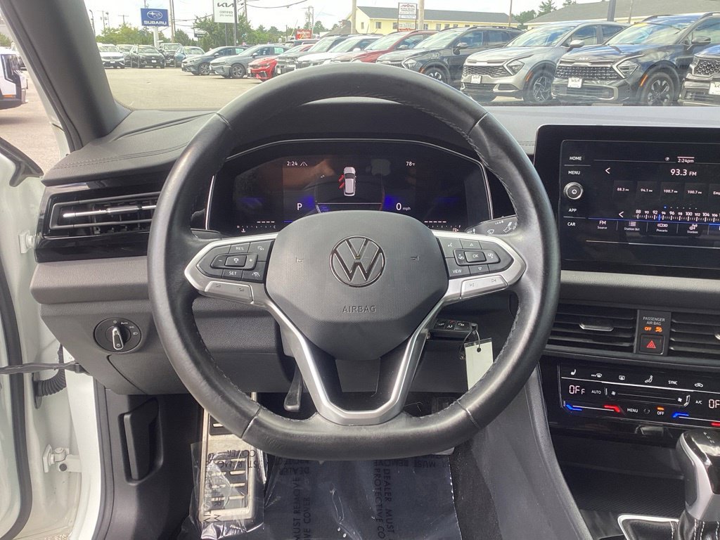 Used 2025 Volkswagen Jetta Sport FWD image 15