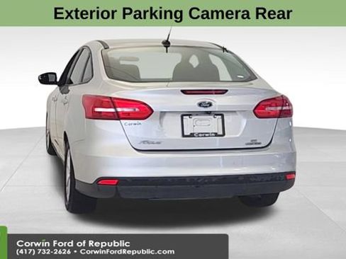 Used 2016 Ford Focus SE image 7