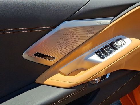Used 2023 Chevrolet Corvette Stingray Preferred Conv w/ Z51 Performance Package RWD image 11