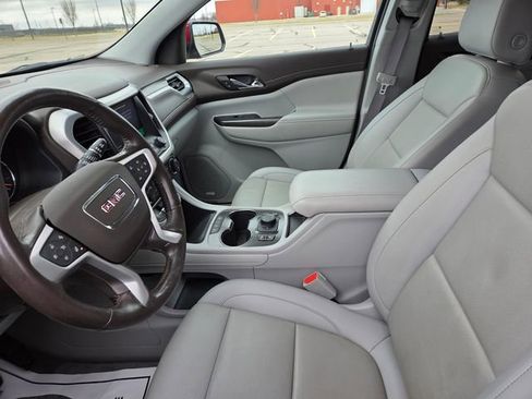 Used 2021 GMC Acadia SLT w/ Technology Package AWD/4WD image 13