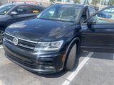 Used 2019 Volkswagen Tiguan SEL Premium R-Line image 3