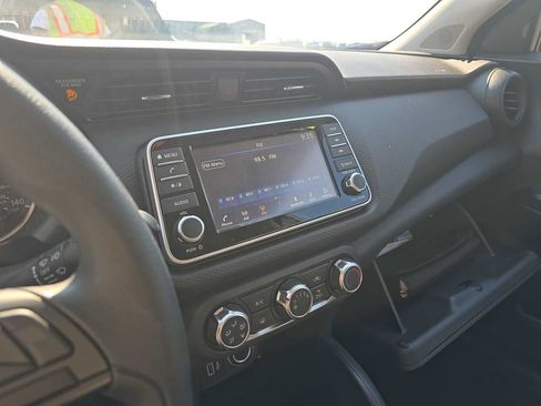 Used 2025 Nissan Kicks Play S FWD image 13