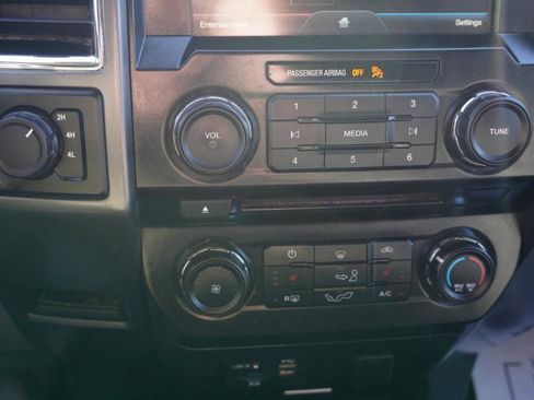 Used 2015 Ford F150 XLT w/ Equipment Group 302A Luxury image 13