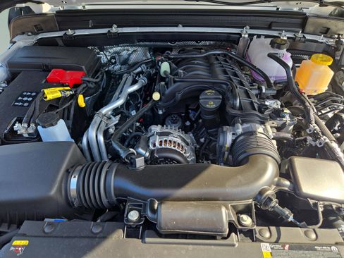 New 2025 Jeep Gladiator Sport image 40