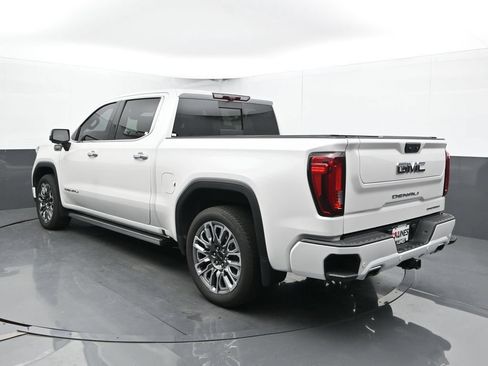 Used 2024 GMC Sierra 1500 Denali Ultimate AWD/4WD image 11