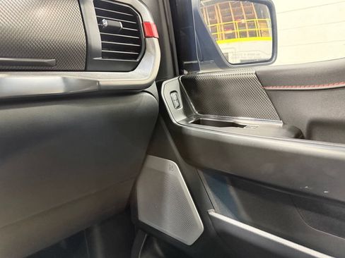 Used 2025 Ford F150 Raptor AWD/4WD image 36