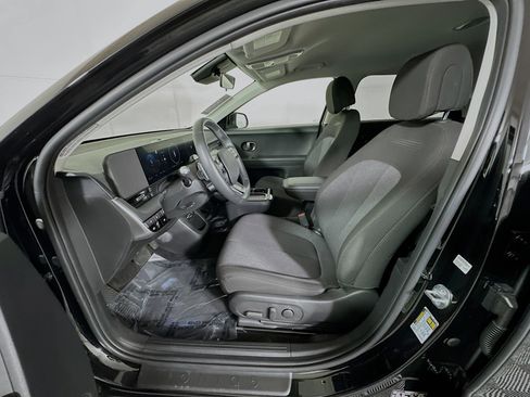 Used 2025 Hyundai Ioniq 5 SE image 12