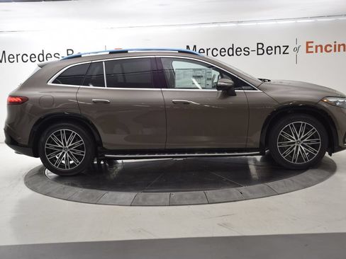 New 2026 Mercedes-Benz EQS 400 4MATIC SUV image 7