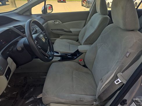 Used 2012 Honda Civic LX image 9