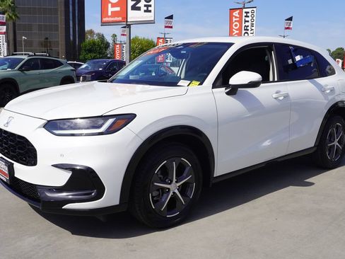 Used 2023 Honda HR-V EX-L image 4