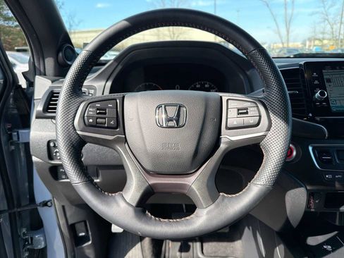 Used 2025 Honda Ridgeline TrailSport image 24