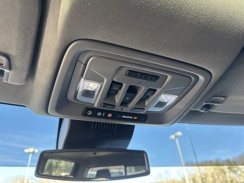 Used 2024 GMC Sierra 1500 SLT w/ SLT Premium Plus Package image 11