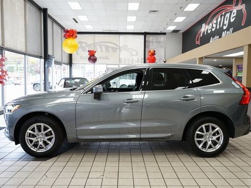 Used 2020 Volvo XC60 T5 Momentum image 4