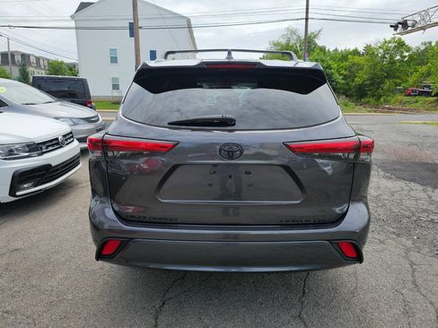 Used 2020 Toyota Highlander Limited AWD/4WD image 6