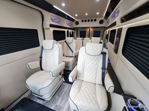 New 2023 RAM ProMaster 3500 w/ Premium Convenience Group (B) FWD image 2