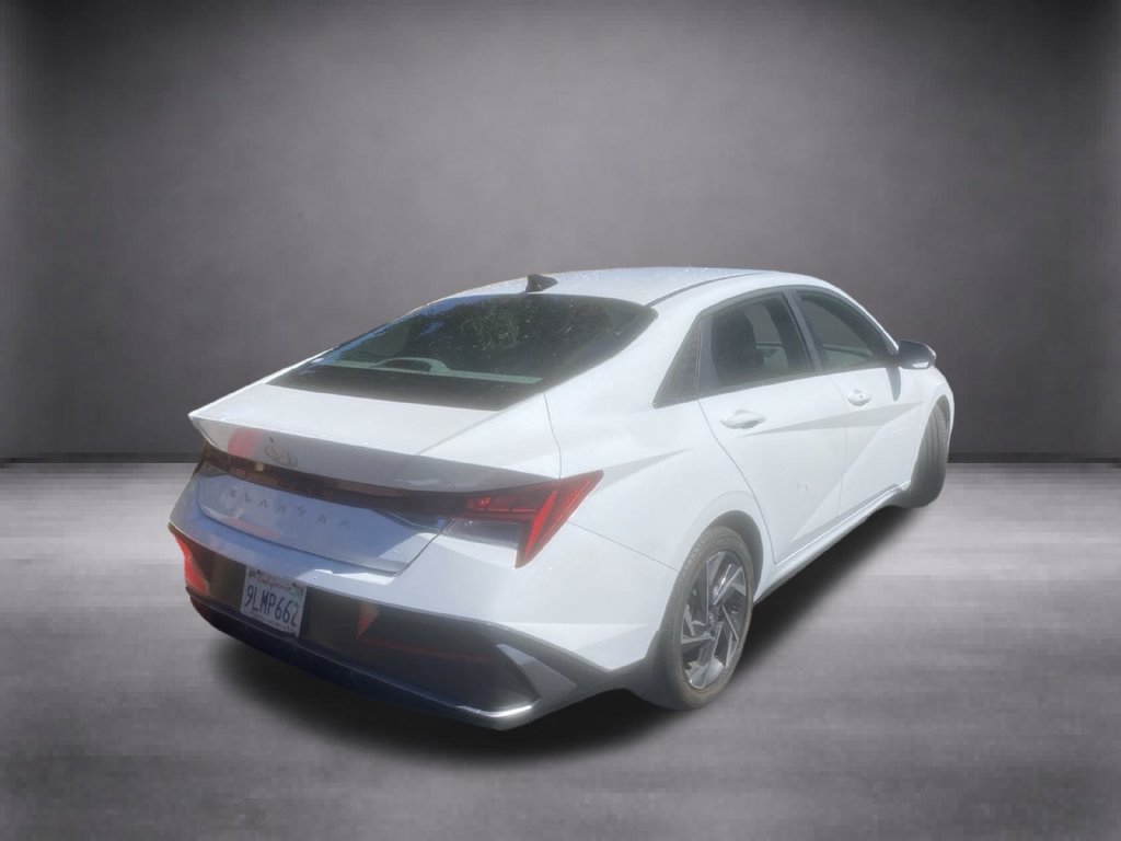 Certified 2024 Hyundai Elantra SEL w/ Convenience Package FWD image 7