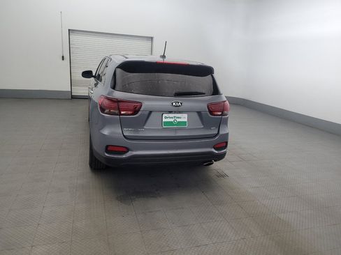 Used 2020 Kia Sorento LX AWD/4WD image 6