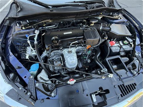 Used 2017 Honda Accord Sport image 23