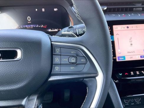 New 2026 Jeep Grand Cherokee Altitude AWD/4WD image 19
