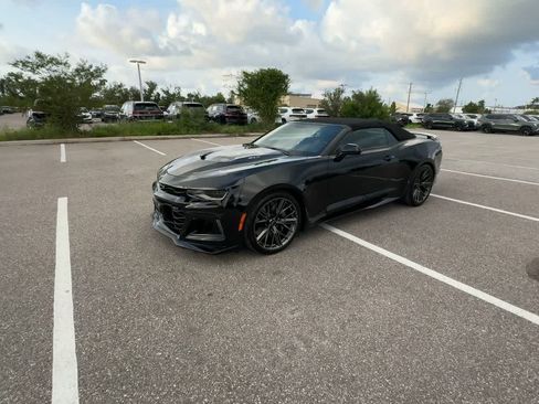 Used 2022 Chevrolet Camaro ZL1 RWD image 4