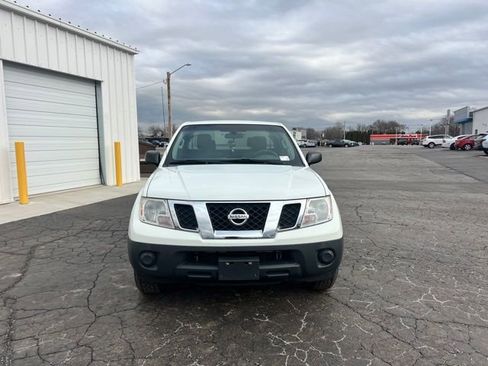 Used 2013 Nissan Frontier S image 9
