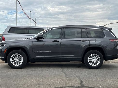 Certified 2023 Jeep Grand Cherokee L Laredo w/ Trailer Tow Group (B) image 11