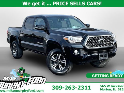 Used 2019 Toyota Tacoma TRD Sport AWD/4WD image 1
