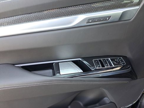 Certified 2026 Cadillac Escalade V w/ LPO, ONYX Package image 32