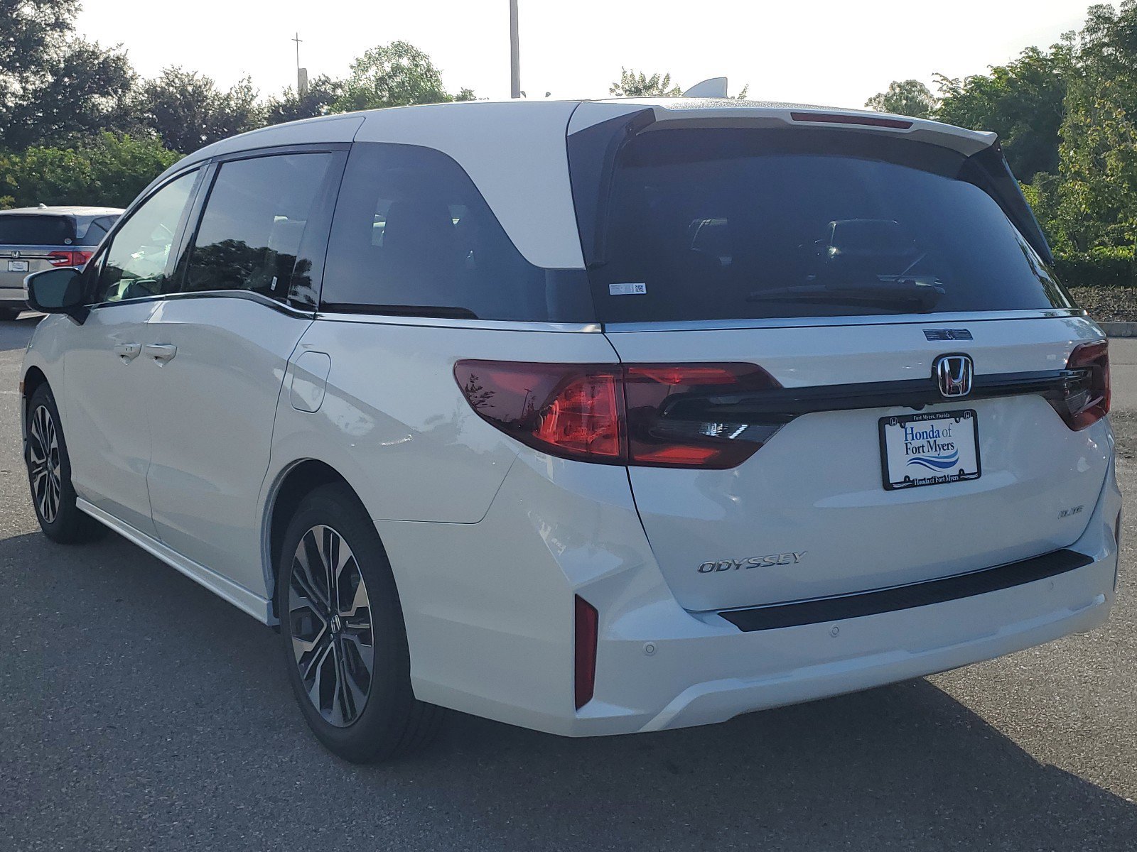 New 2026 Honda Odyssey Elite image 7