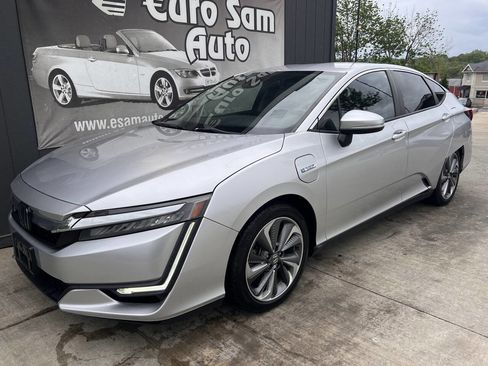 Used 2018 Honda Clarity Plug-In Hybrid image 1