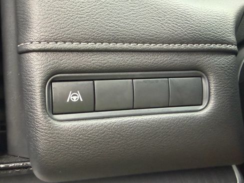 Certified 2026 Nissan Armada SV AWD/4WD image 32