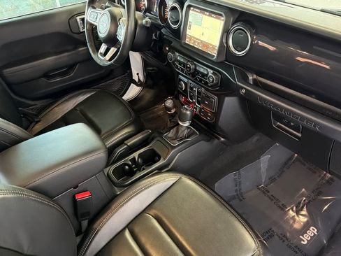 Used 2023 Jeep Wrangler Unlimited Rubicon 392 image 18