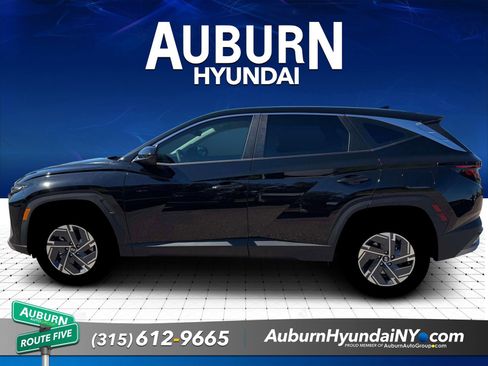 New 2026 Hyundai Tucson Blue SE AWD/4WD image 3