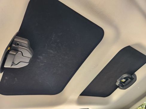 Used 2018 Jeep Renegade Limited w/ UConnect 8.4 Nav Group image 23