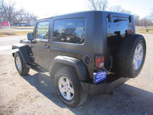 Used 2009 Jeep Wrangler X image 6