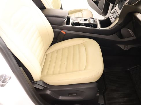 Used 2024 Ford Edge SEL w/ Convenience Package AWD/4WD image 13
