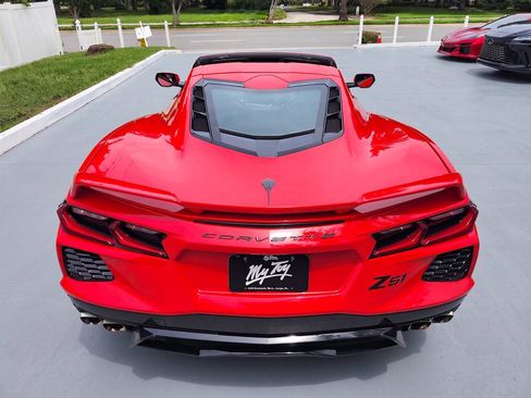 Used 2023 Chevrolet Corvette Stingray Coupe w/ Z51 Performance Package RWD image 7