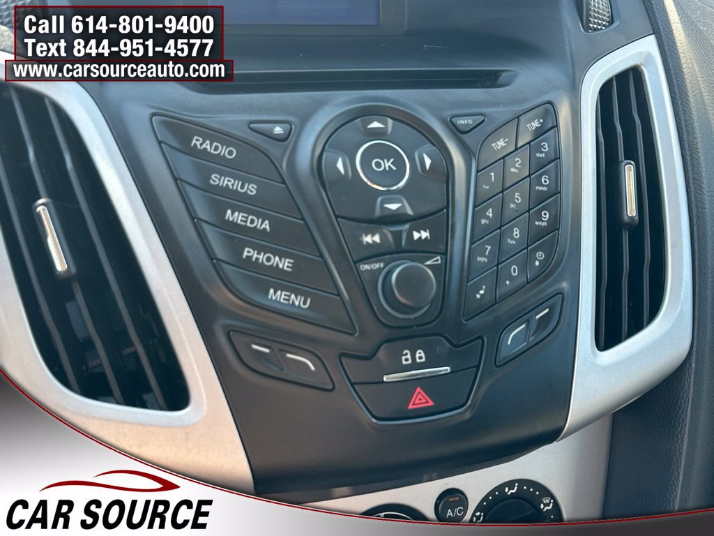 Used 2013 Ford Focus SE FWD image 24